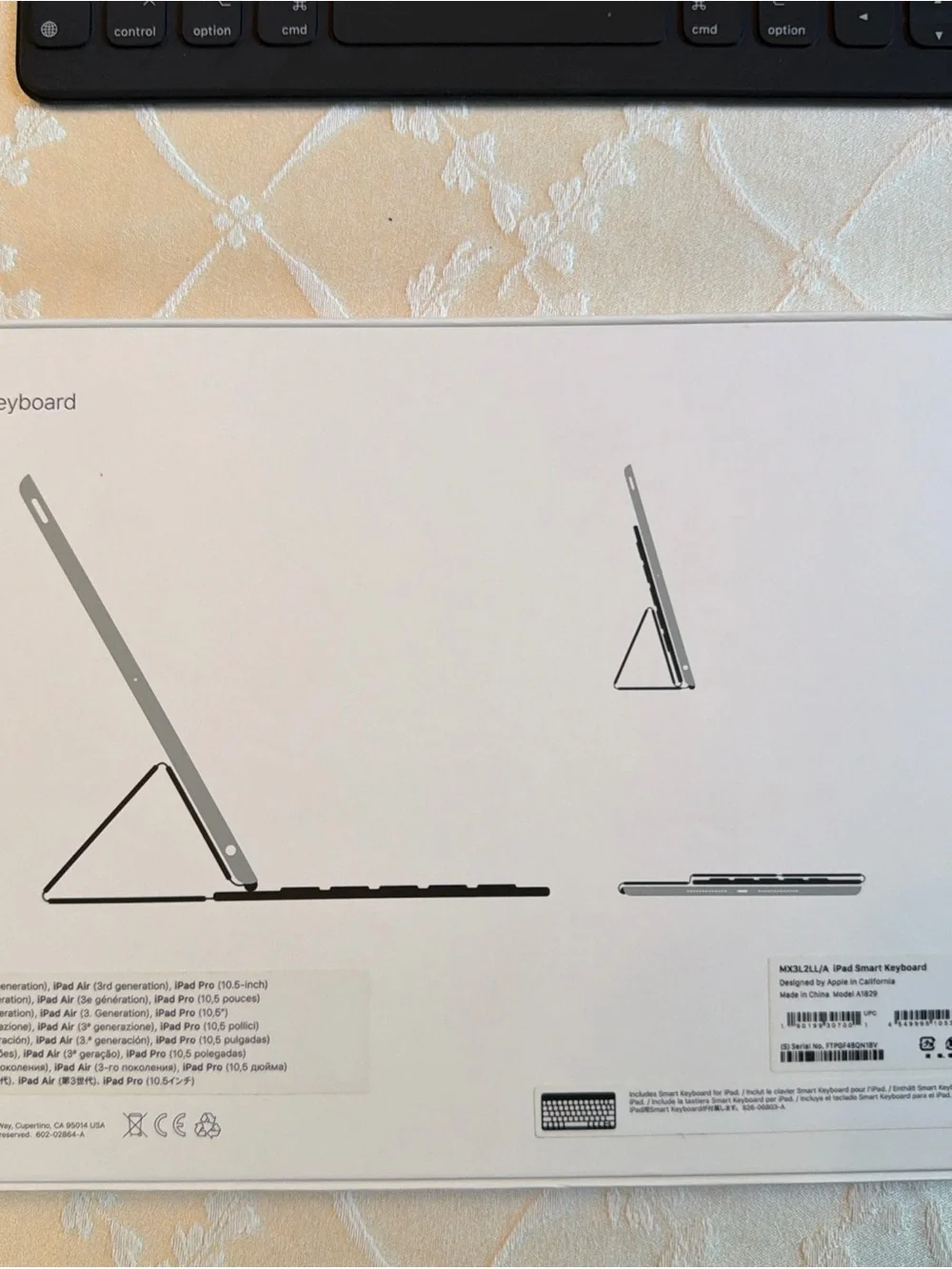 Apple iPad Smart Keyboard - Pre-Owned